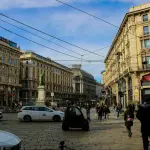 Parcheggiare a Milano: una guida al risparmio per chi arriva in auto